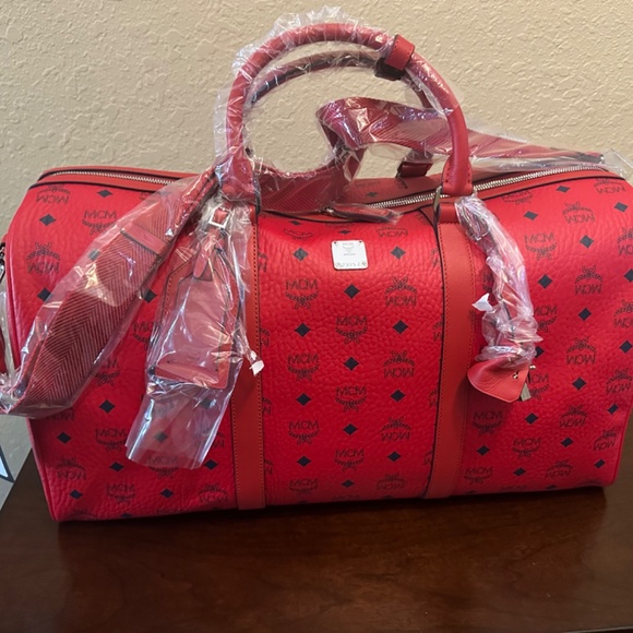 Mcm Duffle - Picture 4 of 7